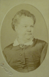 Retrato_da_actriz_Delfina_-_J._Loureiro_Biblioteca-Arquivo_do_Teatro_Nacional_de_D._Maria_II_06RET00314